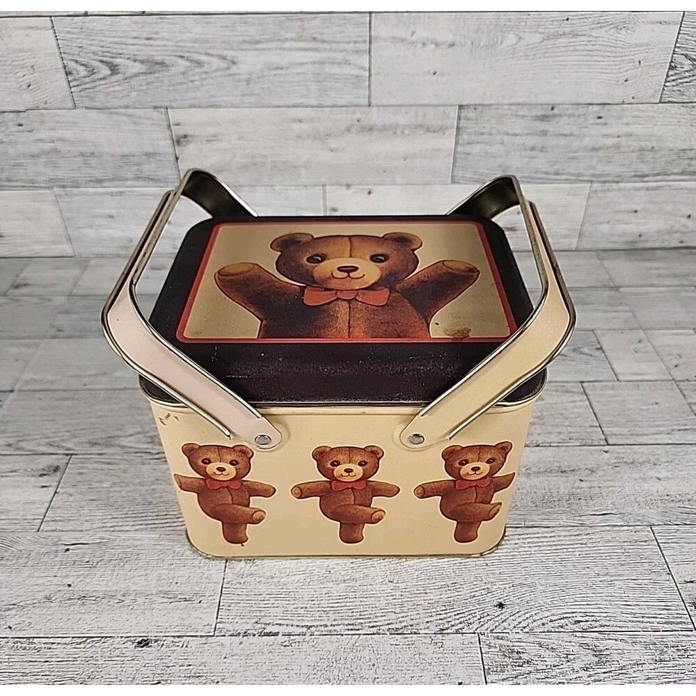 Vintage 1983 Teddy Bear Tin Lunch Box Chein Industries 6'' BRISTOL WARE USA